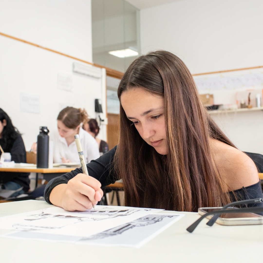 Liceo Artistico S.orsola Roma Corso Di Brnading E Design